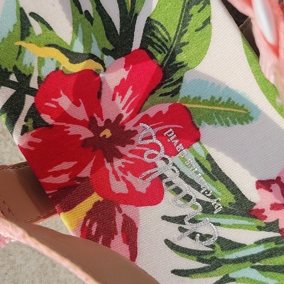 NEW! CHARLES DAVID Pink Zambo Floral Lug Sole Sandals 8. - Picture 9 of 10